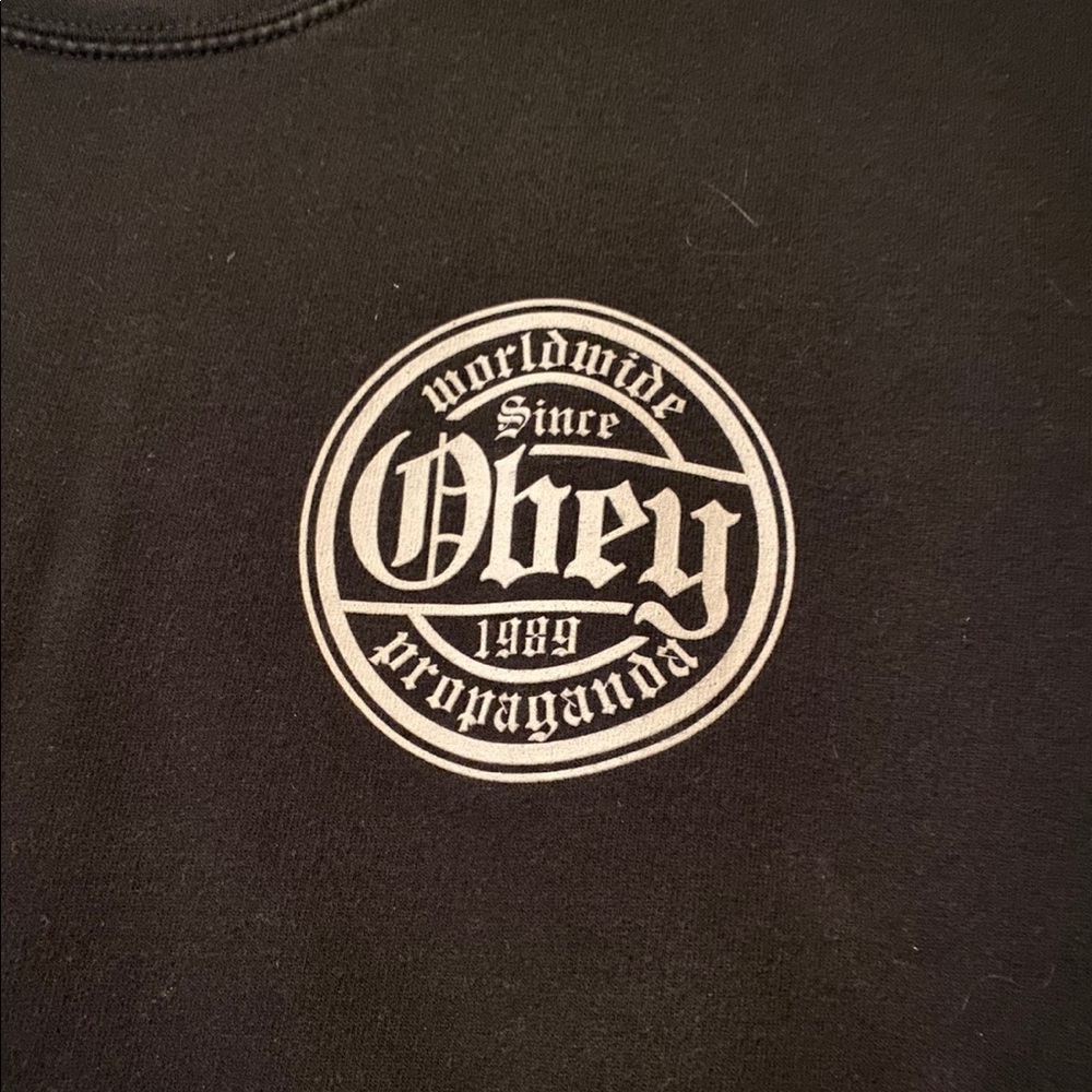 Obey propaganda sweatshirt
